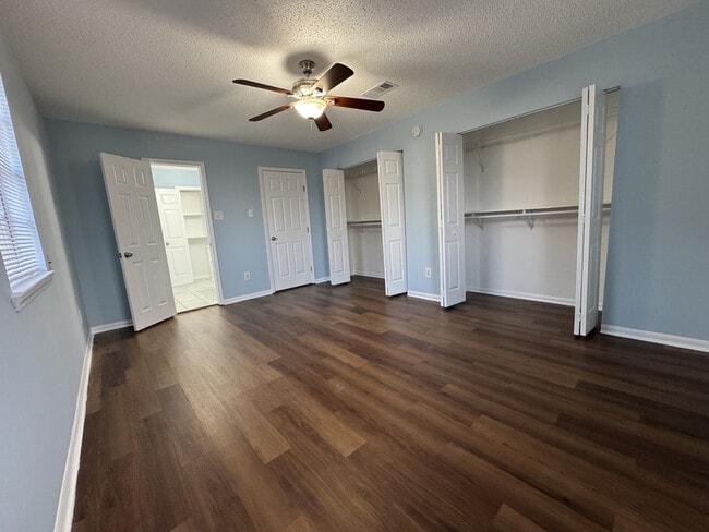 Photo - 8311 Livingston Ave