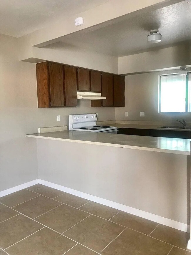 Photo - Townhome For Rente