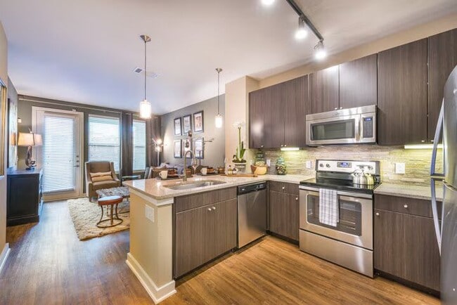 Photo - Big Savings, Better Living Unidad TASTC2