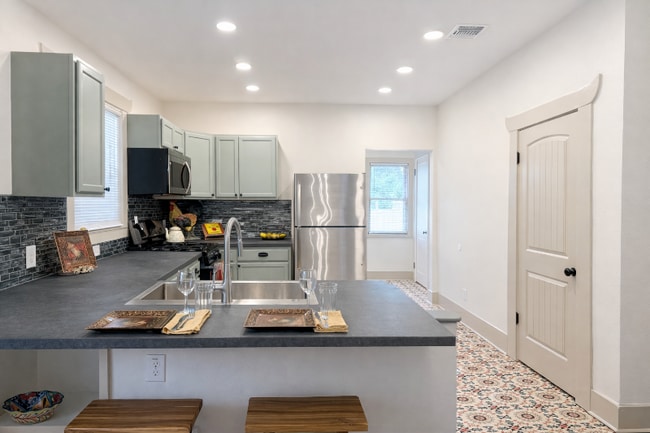 Photo - 843 Rigsby Ave Unidad 843 Rigsby  2