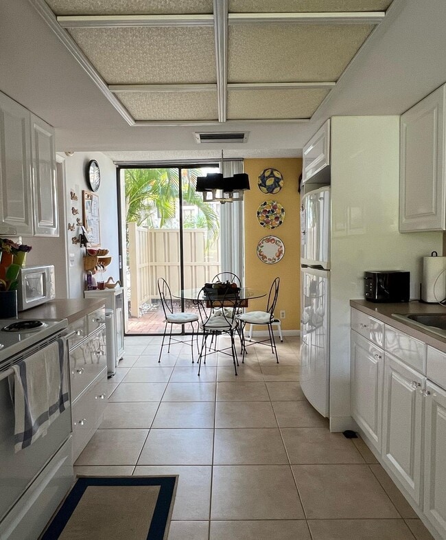 Photo - 1002 Bridgewood Pl