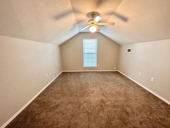 Photo - 918 Claeven Cir