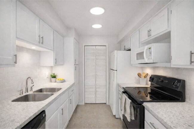 Photo - 6602 Harbor Town Dr Unit 1207