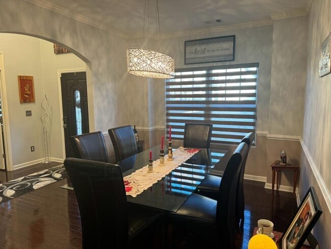 Photo - 1489 Washington Rose Ave