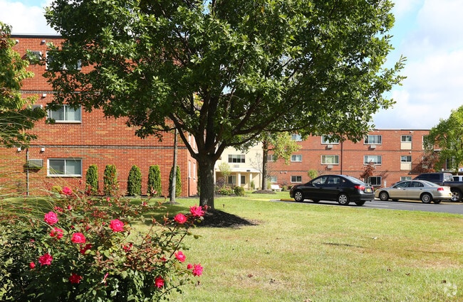 Norstar Apartments