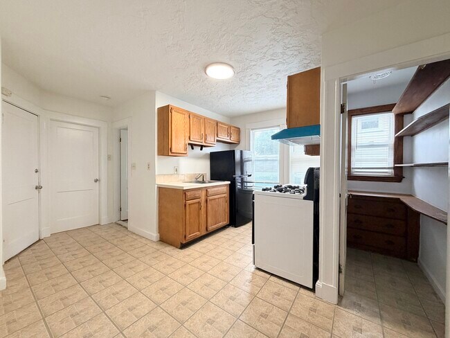 8 Kent St Unit 1R