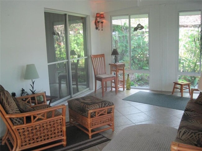 Photo - 489 W Tarpon Blvd NW