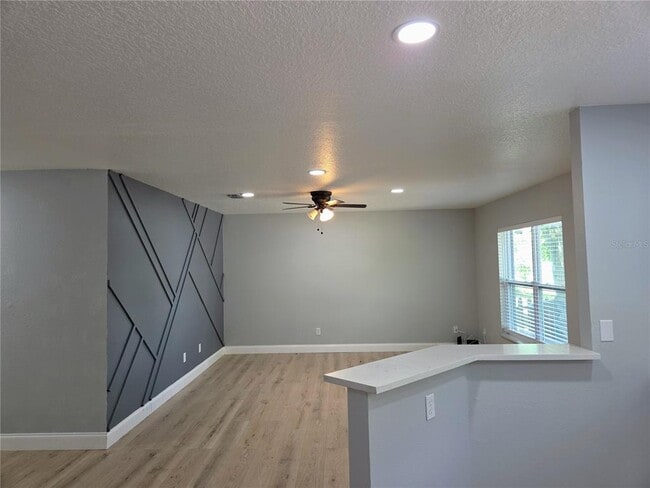 Photo - 3150 Emerson Ave S