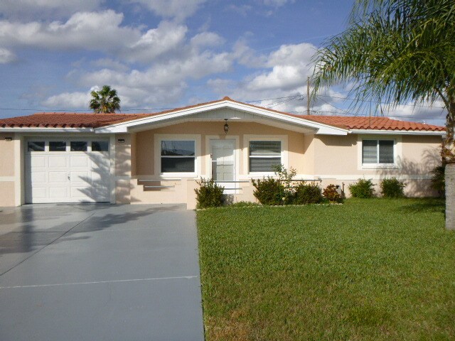 Building Photo - 5145 Overton Dr Rental