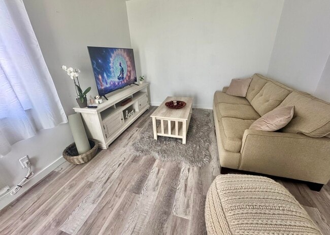 Photo - 113 N Lakeside Dr Unit 3