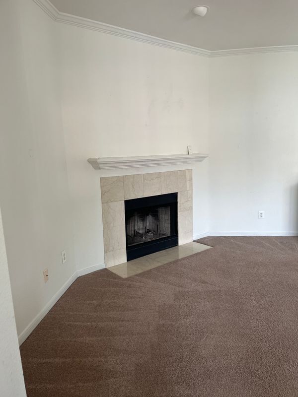 Photo - 668 Gateway Dr SE