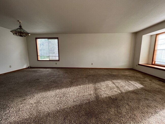 Photo - 16040 NW Edward Ct