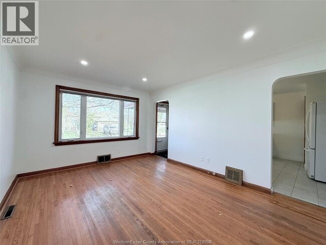 Photo - 1943 Olive Rd