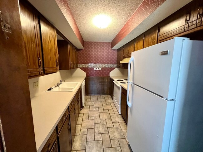 Photo - AVAILABLE NOW! Casa