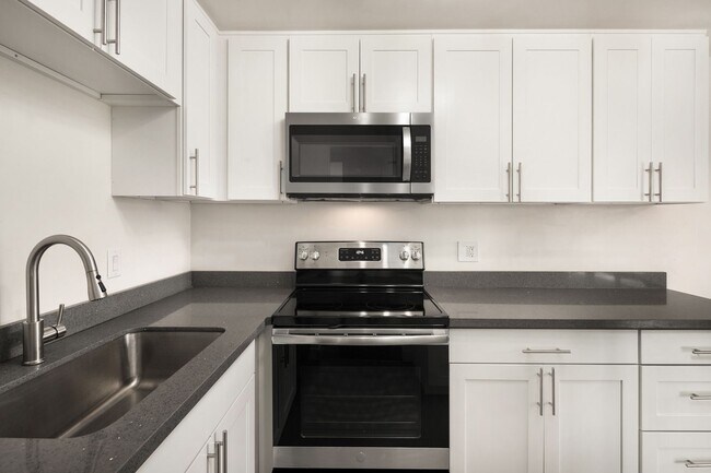 Photo - 2 Bed 1 Bath at Linden West! Unit 907