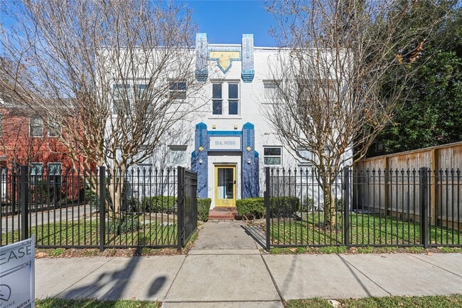 Photo - 808 Sul Ross St Unit 2