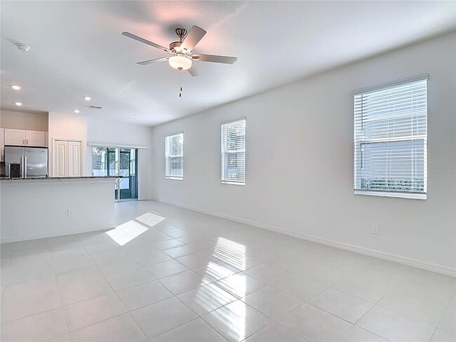 Photo - 6170 Shiner St