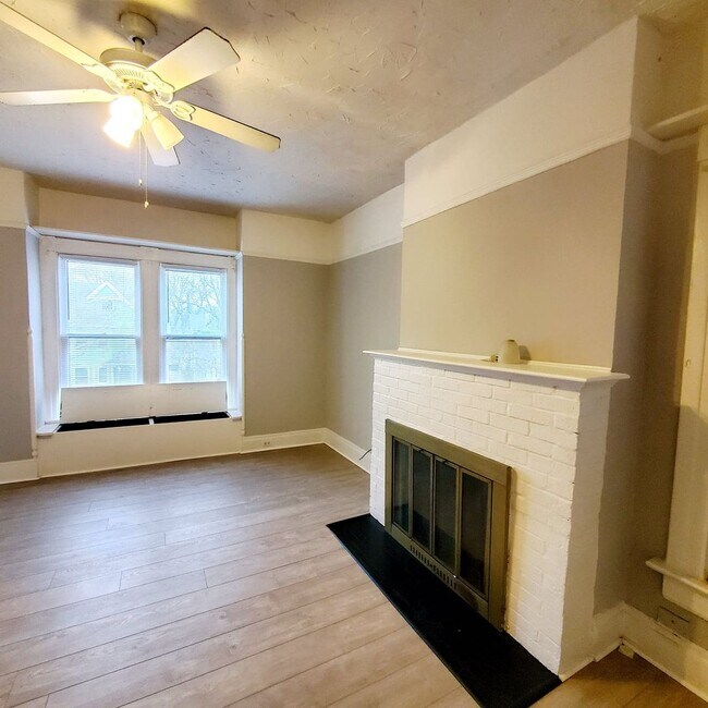 439 Grafton Ave Unit 2