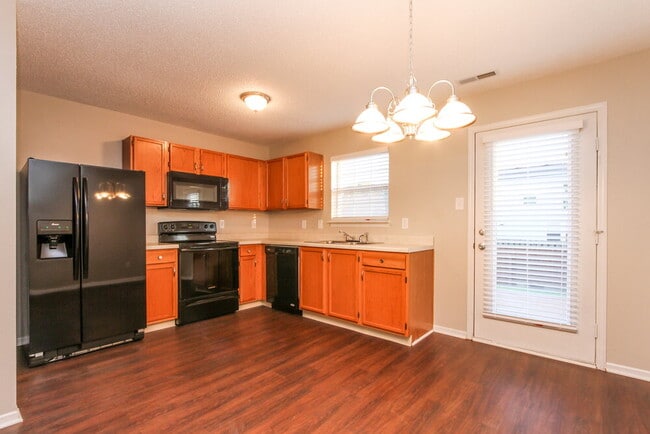 Photo - 95 Snowflake Cir