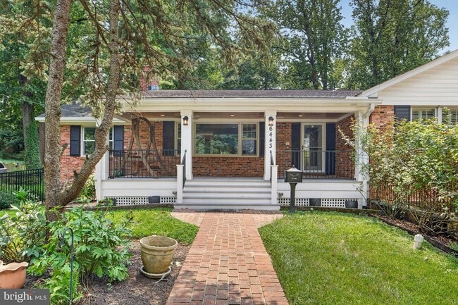 Photo - 6443 Walters Woods Dr