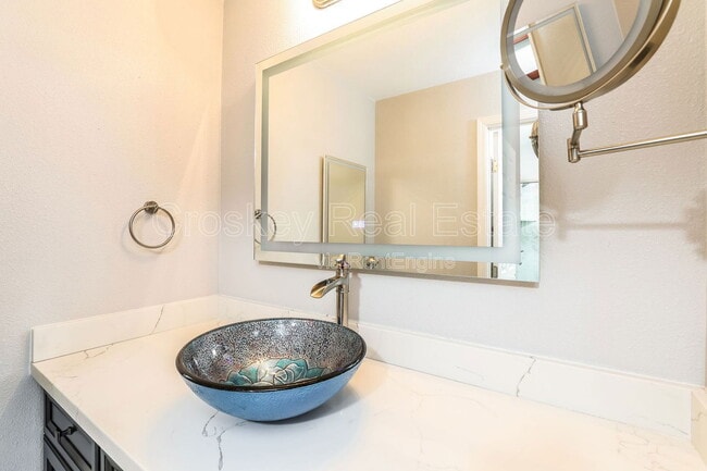 Photo - 2412 Pecan St