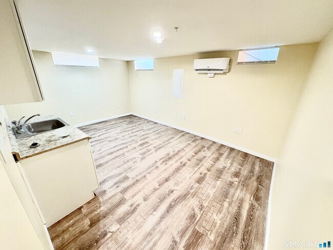 Photo - 135 W Main St Unit 1F