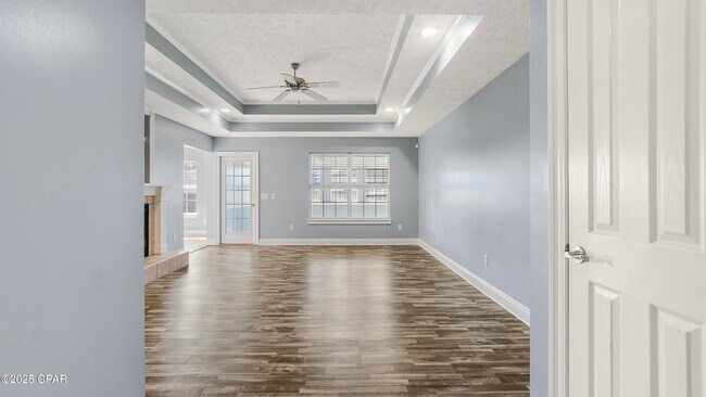 Photo - 4806 McCall Ln