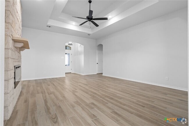 Building Photo - 507 Tooter St Rental