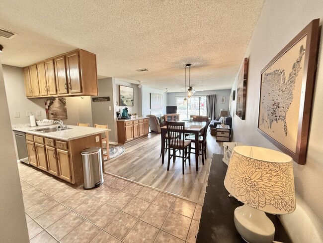 Photo - 5371 Central Ave