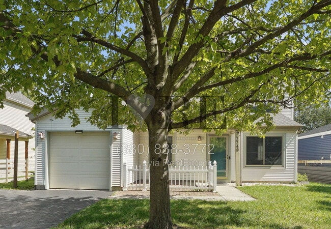 7740 Stoneford Dr