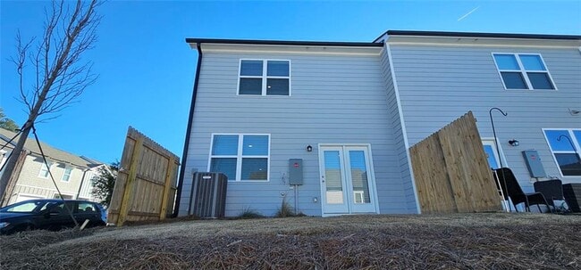 Photo - 323 Winton Wy