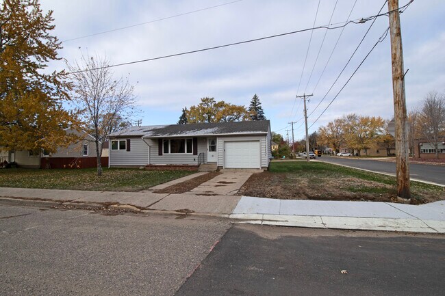 Photo - 61 Central Ave N