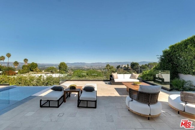 Photo - 3116 Elvido Dr