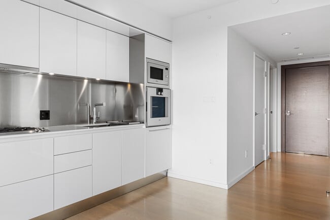 Photo - 1151-1151 W Georgia St