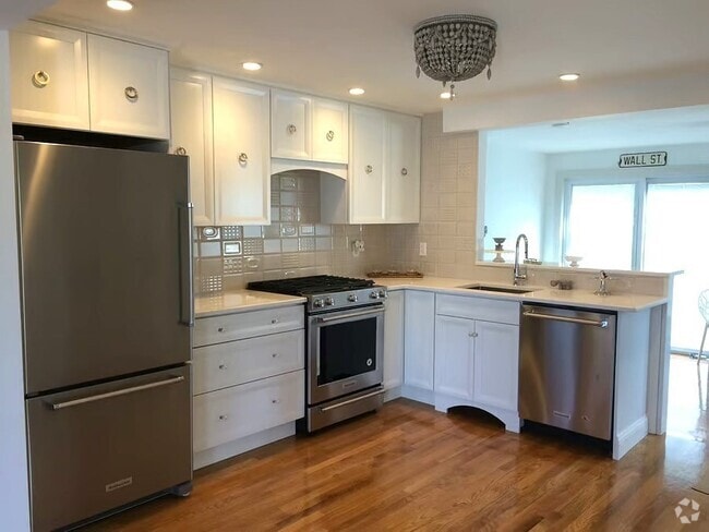 Building Photo - 521 Bennington St Unit #1 Rental