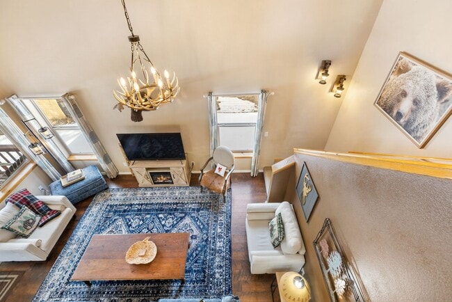 Photo - 3 Bed 2 Bath Fully Furnished in Woodland Park