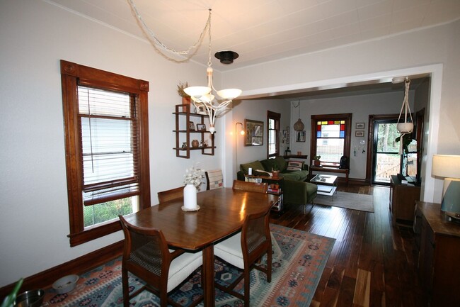 Photo - 2 Bedroom Main Level Home in the Heart of Old Colorado City!