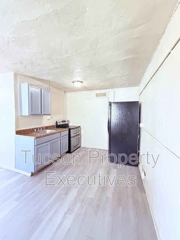 Photo - 234 E 32nd St