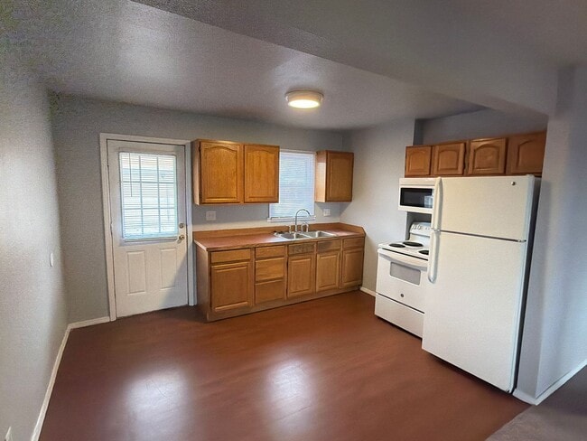 Photo - Welcome Home! Don’t Miss This One