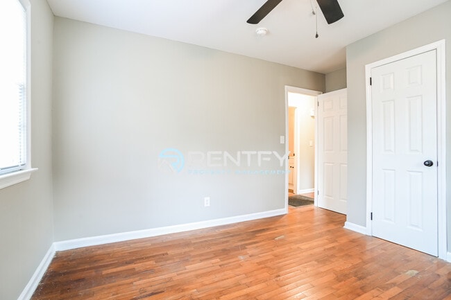 Photo - 2731 Bradford St