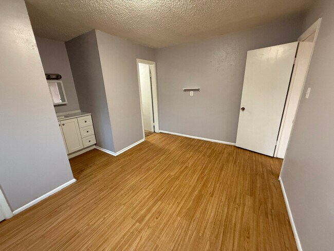 Photo - 125 Charmony Frontage Rd