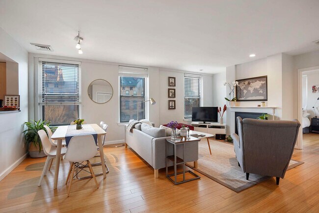Building Photo - 1661-1663 Washington St. Unit 401 Rental