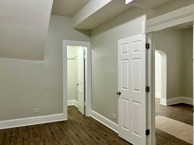 Photo - 1742 N Saint Louis Ave Unit 2