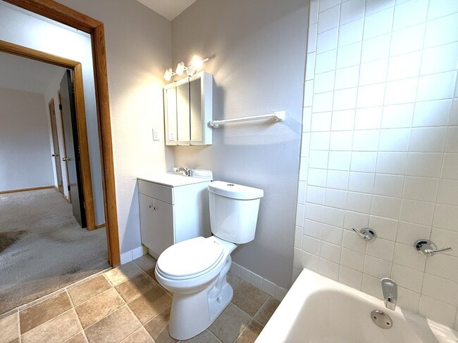 Photo - 11049 W Hampton Ave Unidad #1