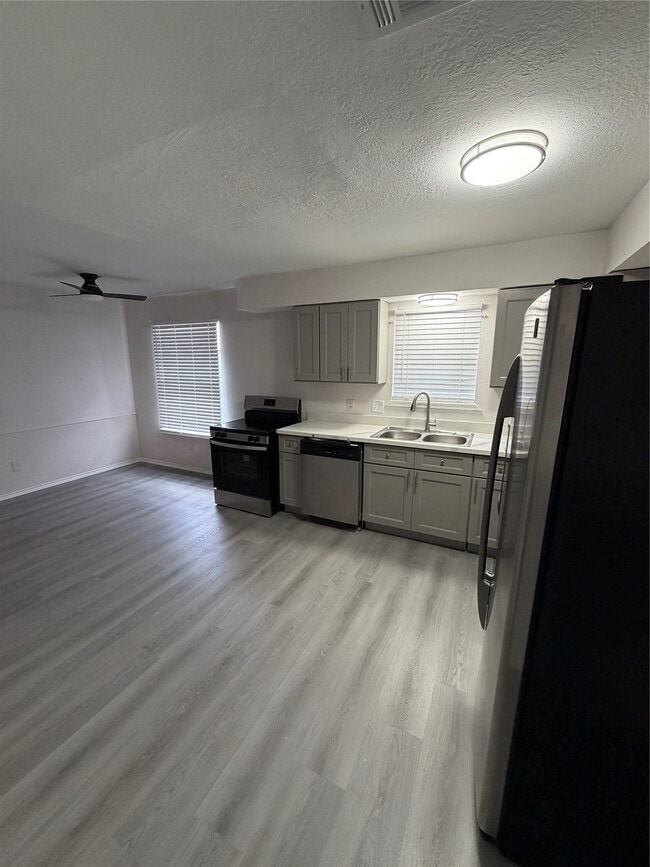 Photo - 6618 McCullum Rd