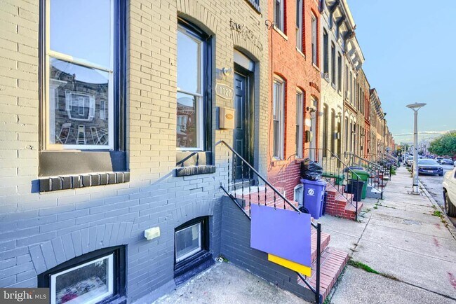 Photo - 1127 Sargeant St