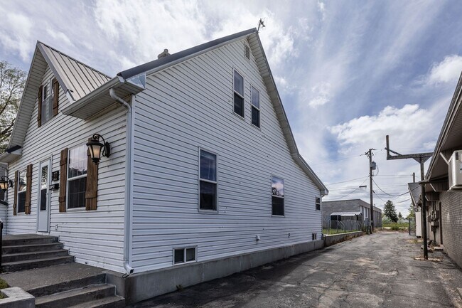 Photo - 508 E 13th St