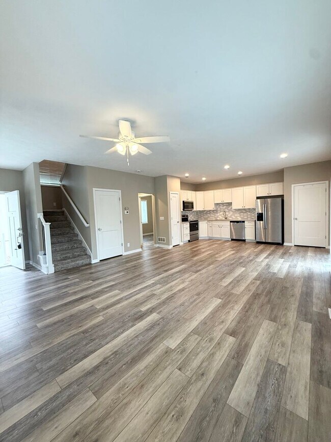 Photo - Spacious Three Bedroom!