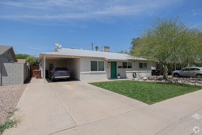 Building Photo - 7828 E Culver St Rental