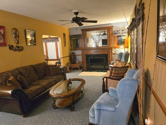 Photo - 437 S Craig Pl